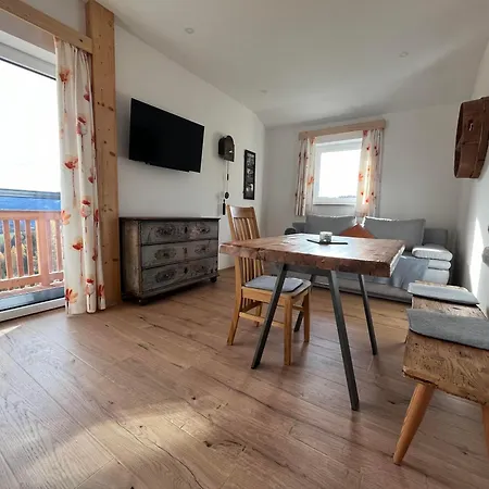 Apartment Fw Aussicht Fam Sigl Sankt Peter am Kammersberg